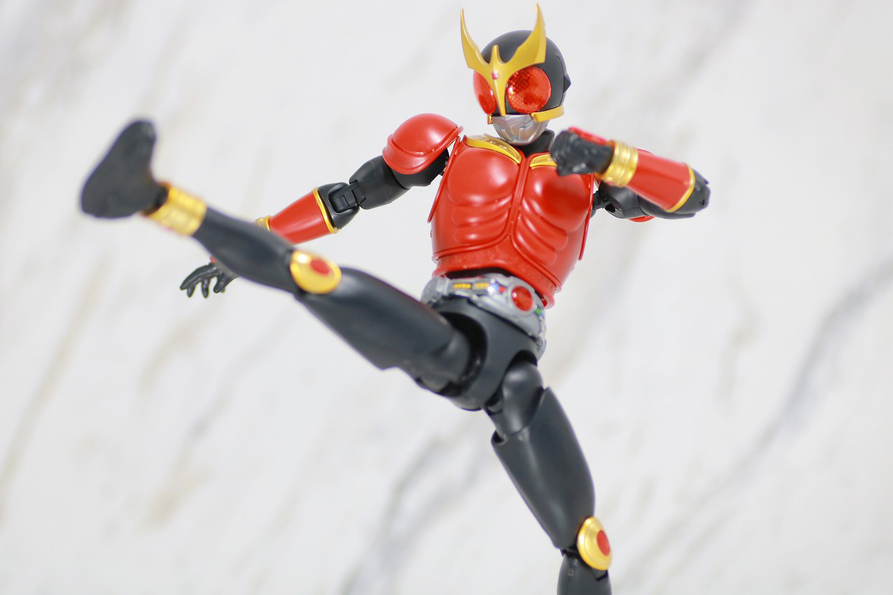 Figure-rise Standard　仮面ライダークウガ　マイティフォーム　レビュー　アクション