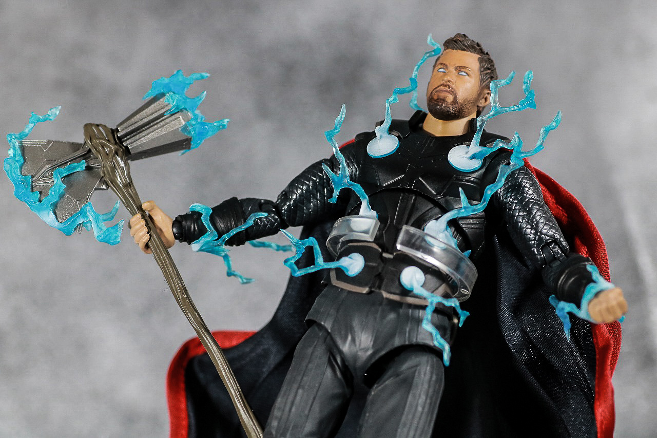 MAFEX　ソー　アベンジャーズ／インフィニティウォー　レビュー　アクション