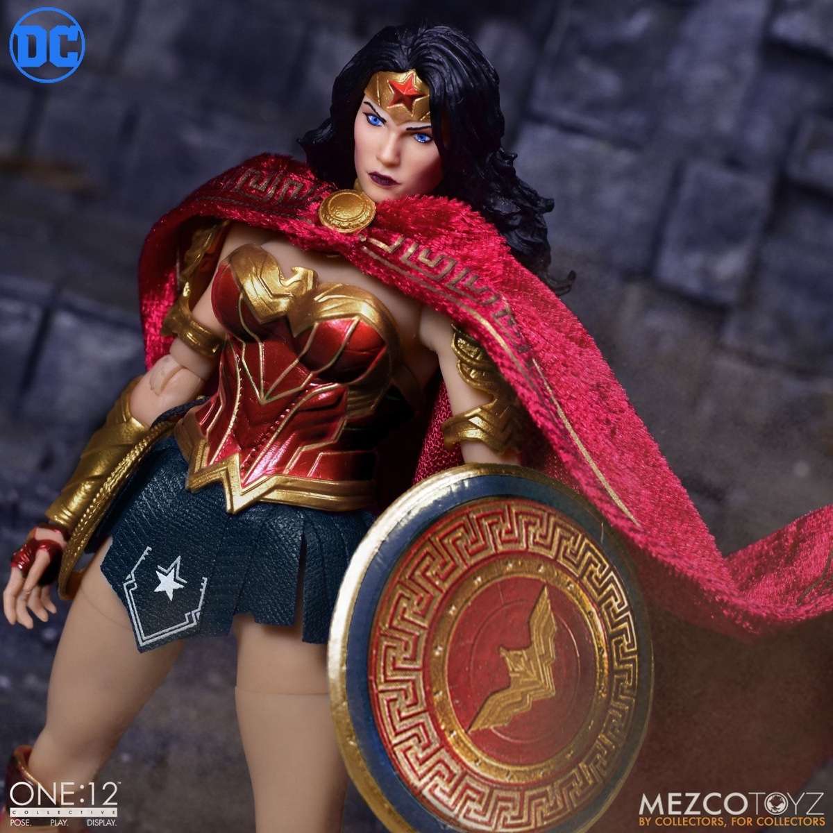 MEZCO ONE:12　ワンダーウーマン