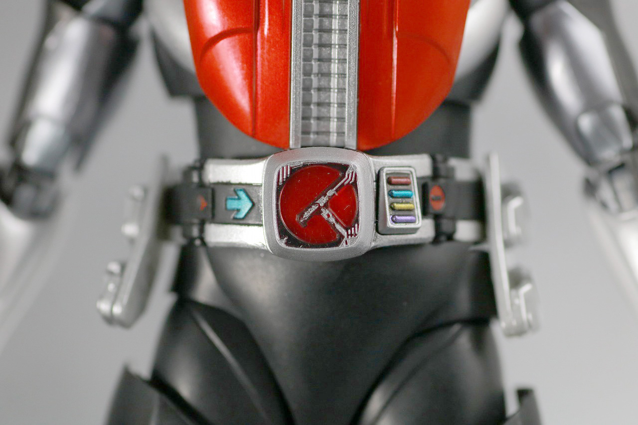 S.H.フィギュアーツ　仮面ライダー電王　ソードフォーム　真骨彫製法　レビュー　全身