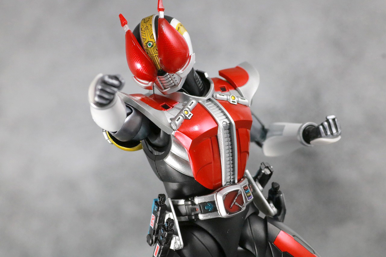 S.H.フィギュアーツ　仮面ライダー電王　ソードフォーム　真骨彫製法　レビュー　アクション