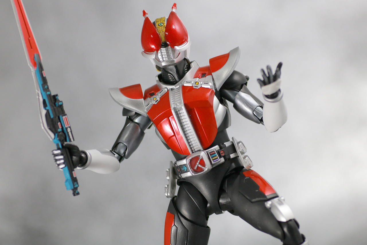 S.H.フィギュアーツ　仮面ライダー電王　ソードフォーム　真骨彫製法　レビュー　アクション