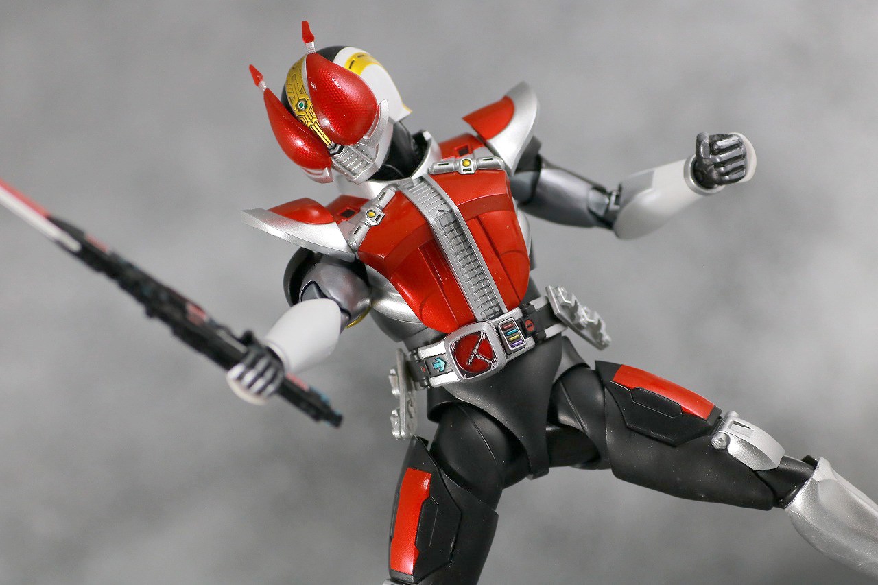 S.H.フィギュアーツ　仮面ライダー電王　ソードフォーム　真骨彫製法　レビュー　アクション