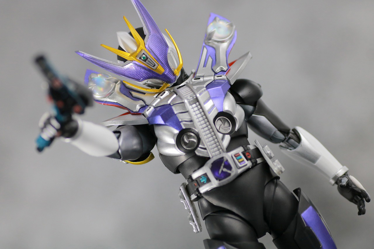 S.H.フィギュアーツ　仮面ライダー電王　ガンフォーム　真骨彫製法　レビュー　アクション