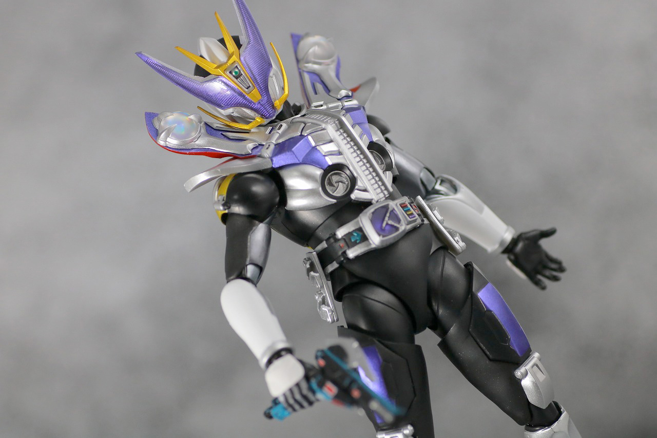 S.H.フィギュアーツ　仮面ライダー電王　ガンフォーム　真骨彫製法　レビュー　アクション