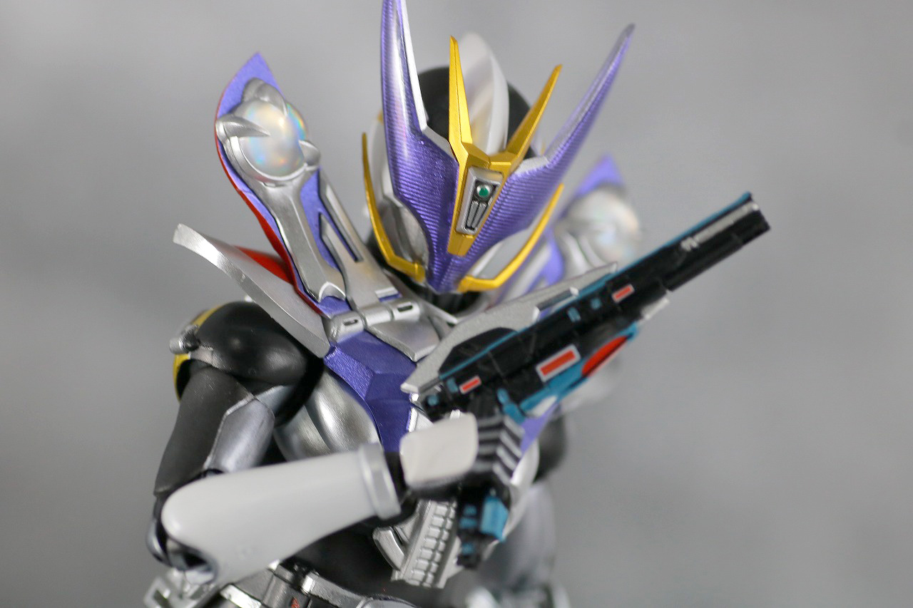 S.H.フィギュアーツ　仮面ライダー電王　ガンフォーム　真骨彫製法　レビュー　アクション