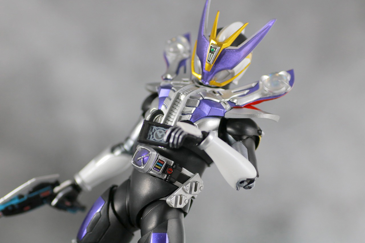 S.H.フィギュアーツ　仮面ライダー電王　ガンフォーム　真骨彫製法　レビュー　アクション