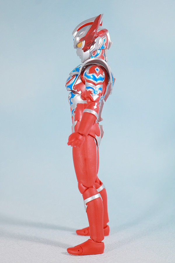 S.H.フィギュアーツ　ウルトラマンタイガ　トライストリウム　レビュー　全身