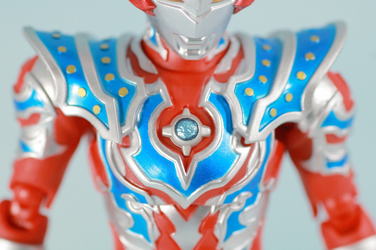 S.H.フィギュアーツ　ウルトラマンタイガ　トライストリウム　レビュー　全身