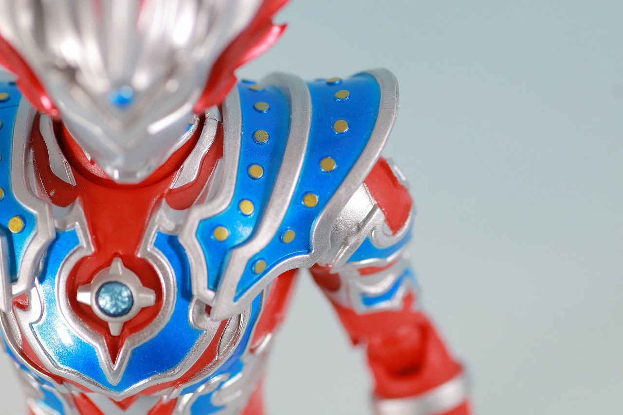 S.H.フィギュアーツ　ウルトラマンタイガ　トライストリウム　レビュー　全身