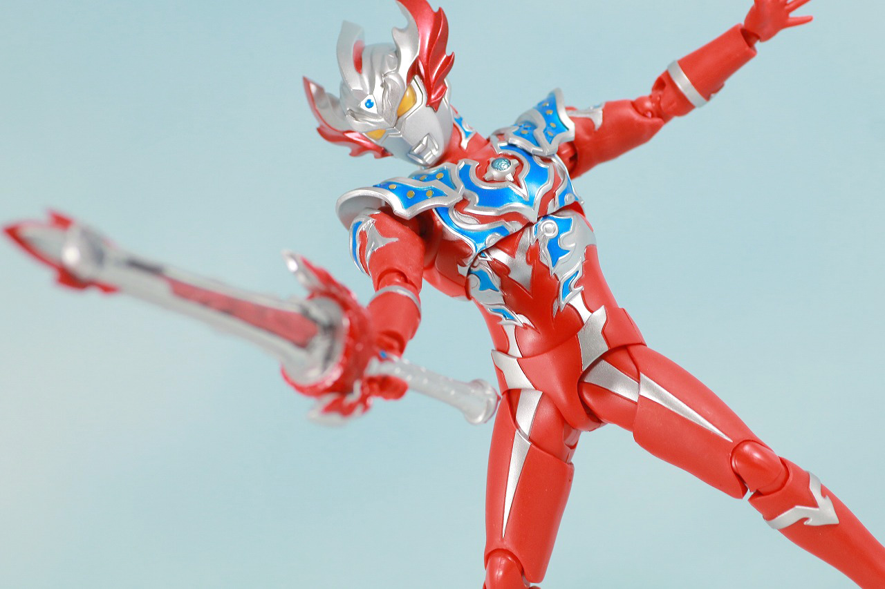 S.H.フィギュアーツ　ウルトラマンタイガ　トライストリウム　レビュー　アクション