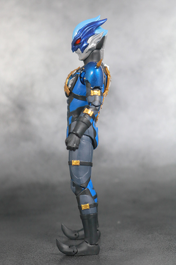 S.H.フィギュアーツ　ウルトラマントレギア　レビュー　全身