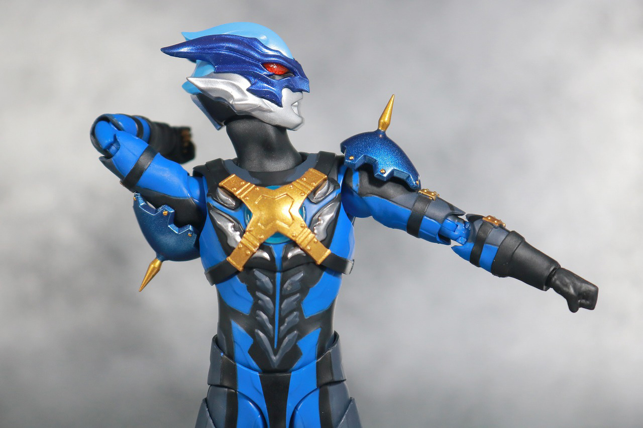 S.H.フィギュアーツ　ウルトラマントレギア　レビュー　可動範囲