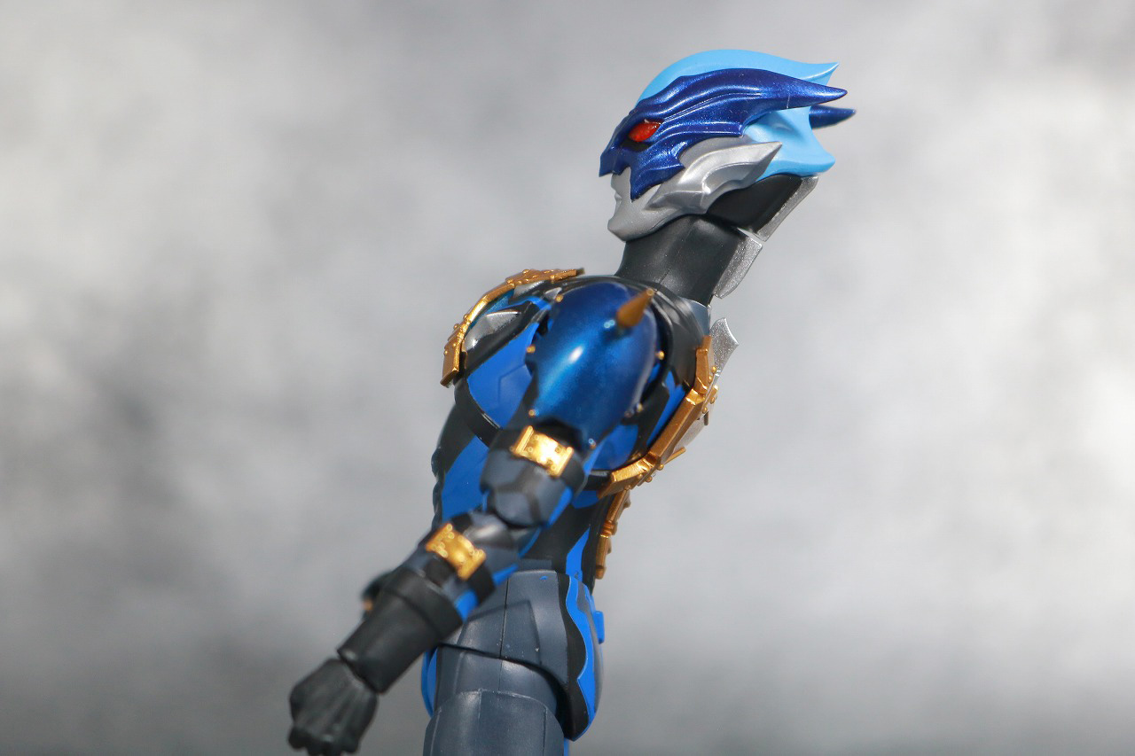 S.H.フィギュアーツ　ウルトラマントレギア　レビュー　可動範囲