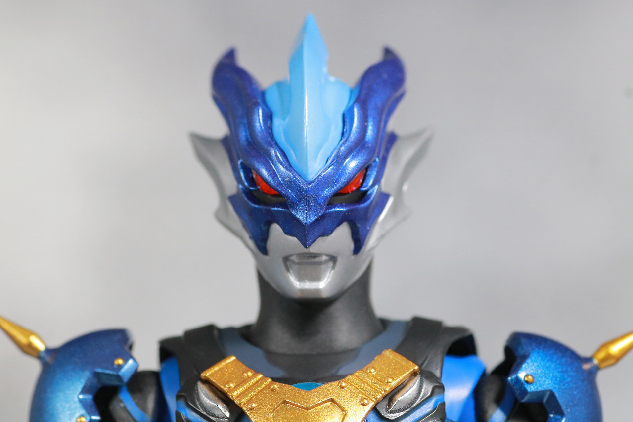 S.H.フィギュアーツ　ウルトラマントレギア　レビュー　全身