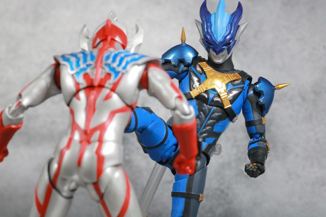 S.H.フィギュアーツ　ウルトラマントレギア　レビュー　アクション　ウルトラマンタイガ