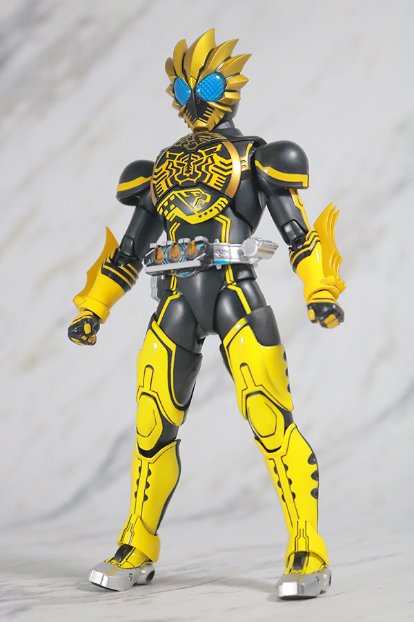 S.H.フィギュアーツ　仮面ライダーオーズ　ラトラータ―コンボ　真骨彫製法　レビュー　全身