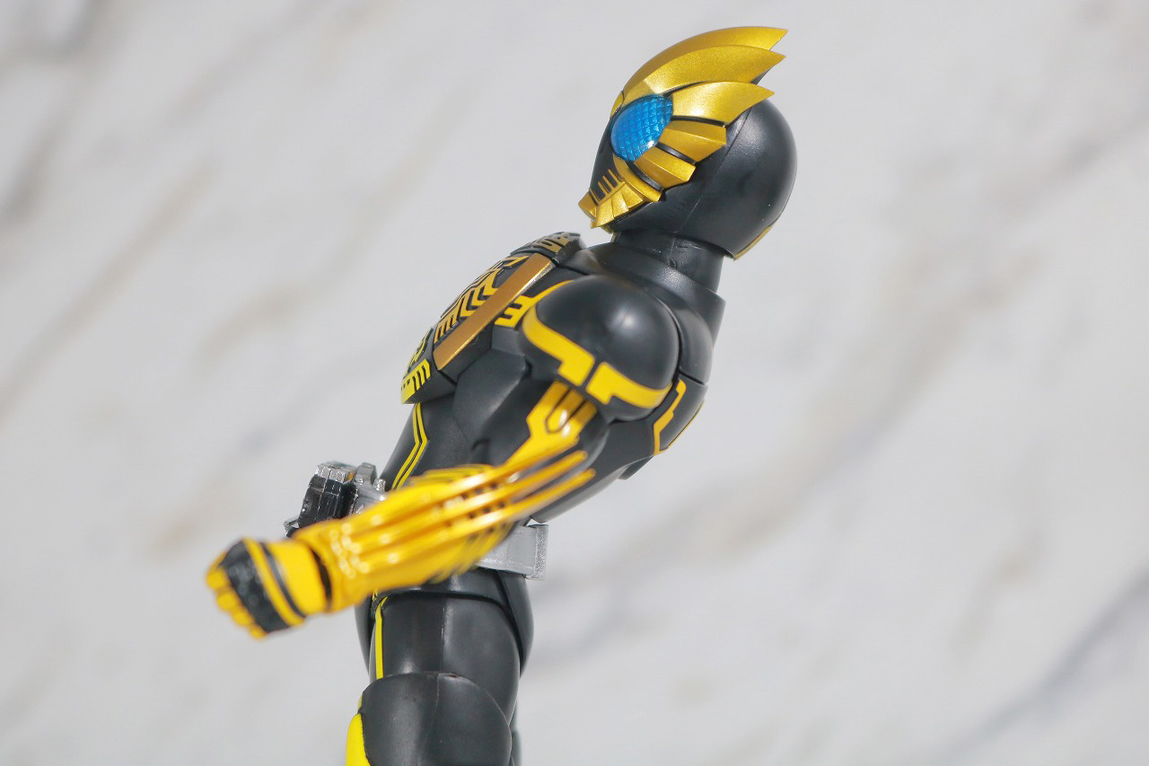 S.H.フィギュアーツ　仮面ライダーオーズ　ラトラータ―コンボ　真骨彫製法　レビュー　可動範囲