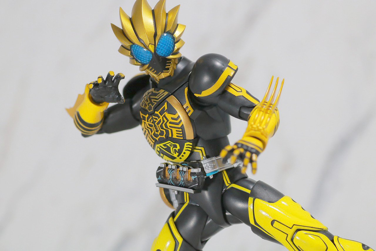 S.H.フィギュアーツ　仮面ライダーオーズ　ラトラータ―コンボ　真骨彫製法　レビュー　アクション