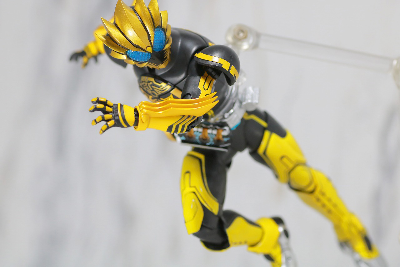 S.H.フィギュアーツ　仮面ライダーオーズ　ラトラータ―コンボ　真骨彫製法　レビュー　アクション