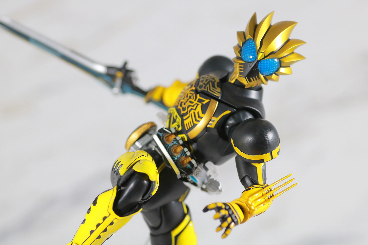 S.H.フィギュアーツ　仮面ライダーオーズ　ラトラータ―コンボ　真骨彫製法　レビュー　アクション