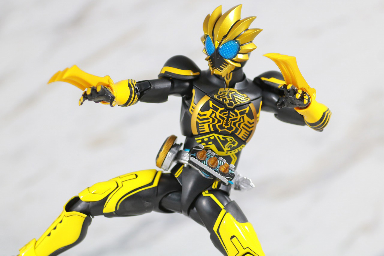 S.H.フィギュアーツ　仮面ライダーオーズ　ラトラータ―コンボ　真骨彫製法　レビュー　アクション