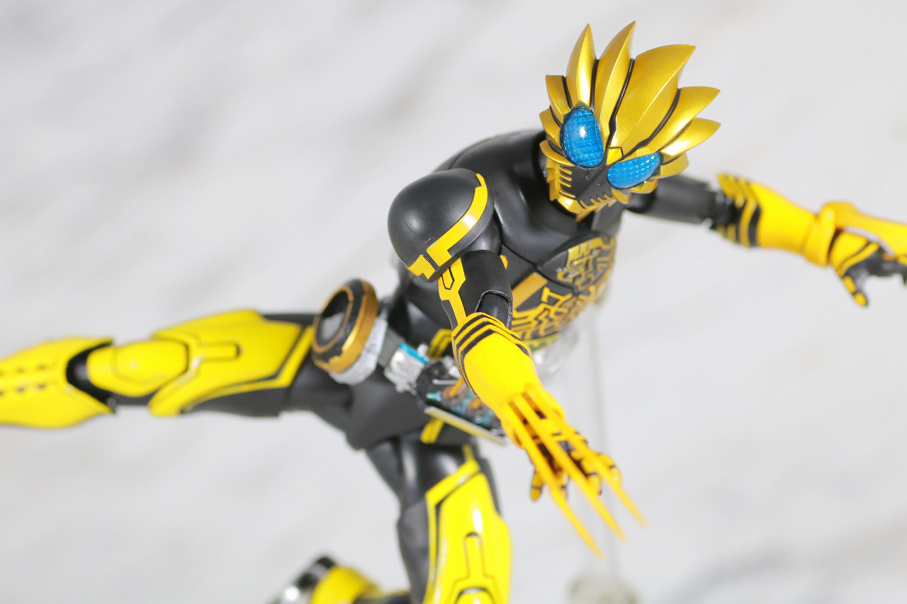 S.H.フィギュアーツ　仮面ライダーオーズ　ラトラータ―コンボ　真骨彫製法　レビュー　アクション