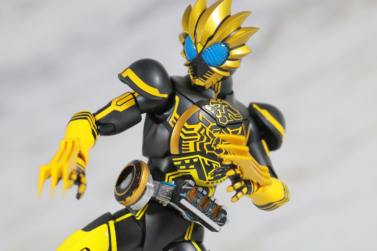 S.H.フィギュアーツ　仮面ライダーオーズ　ラトラータ―コンボ　真骨彫製法　レビュー　アクション