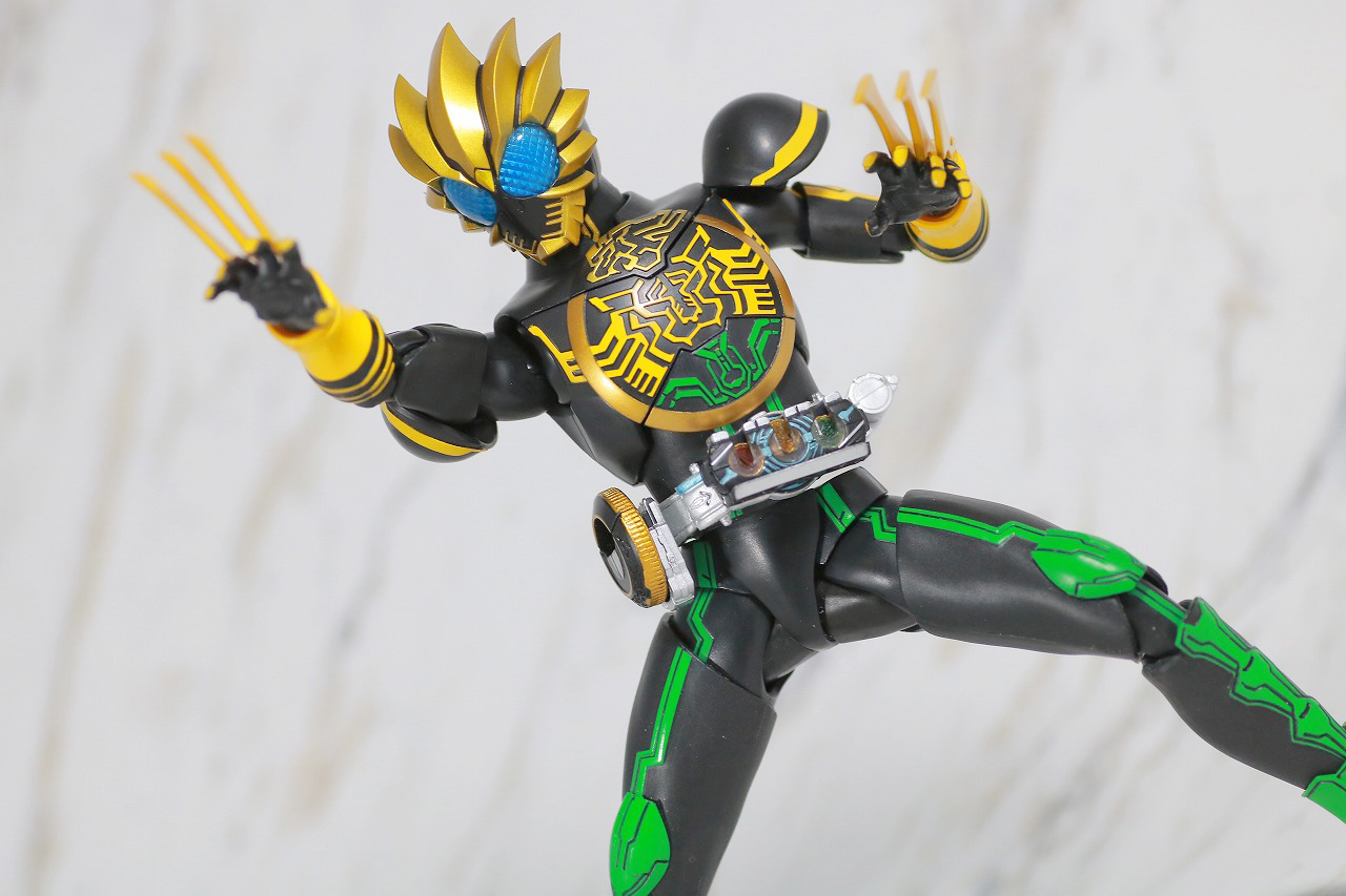 S.H.フィギュアーツ　仮面ライダーオーズ　ラトラータ―コンボ　真骨彫製法　レビュー　アクション　ラトラバ