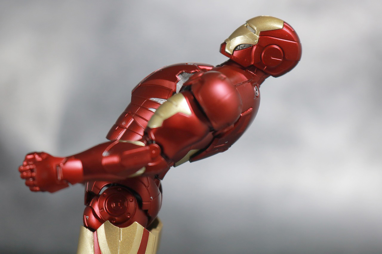 S.H.フィギュアーツ　アイアンマン マーク3 Birth of Iron Man　レビュー　可動範囲