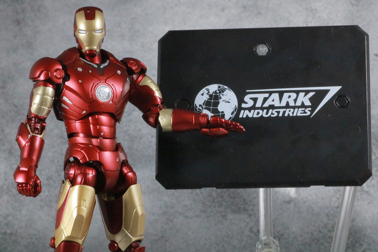 S.H.フィギュアーツ　アイアンマン マーク3 Birth of Iron Man　レビュー　アクション　スタークインダストリーズ　ロゴ　台座