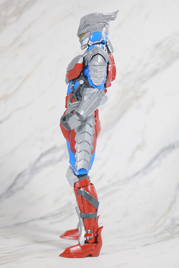 Figure-rise Standard ULTRAMAN ZERO SUIT　ウルトラマンゼロ　レビュー　全身