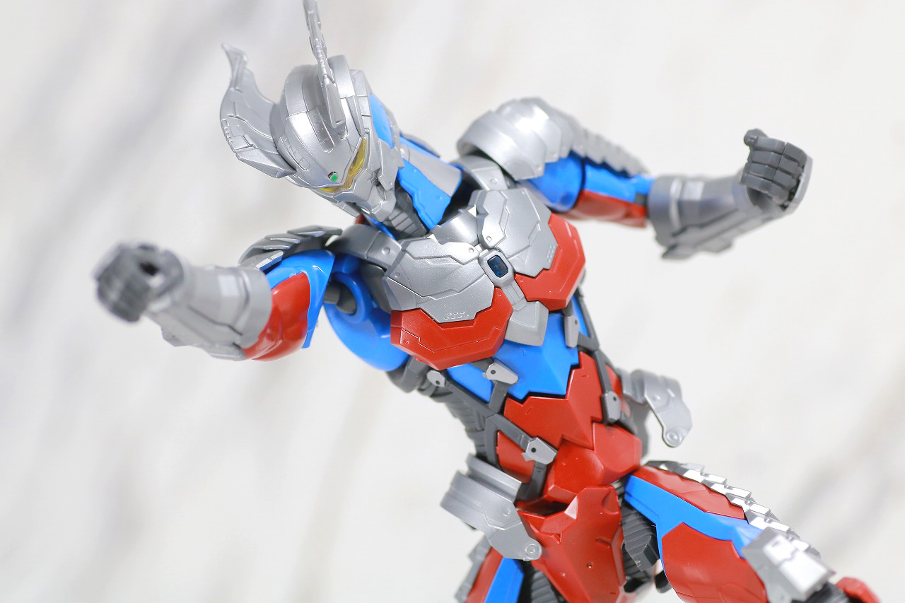 Figure-rise Standard ULTRAMAN ZERO SUIT　ウルトラマンゼロ　レビュー　アクション