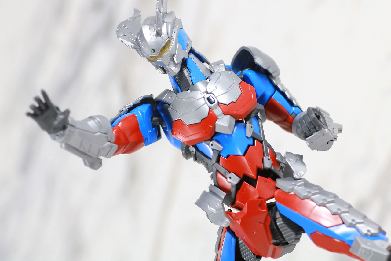 Figure-rise Standard ULTRAMAN ZERO SUIT　ウルトラマンゼロ　レビュー　アクション