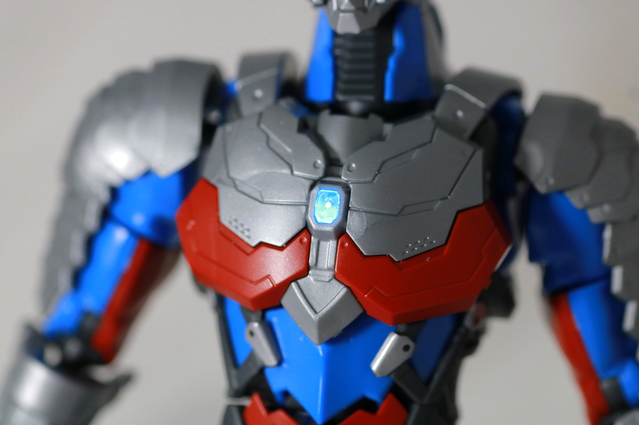 Figure-rise Standard ULTRAMAN ZERO SUIT　ウルトラマンゼロ　レビュー　LEDユニット　発光ギミック