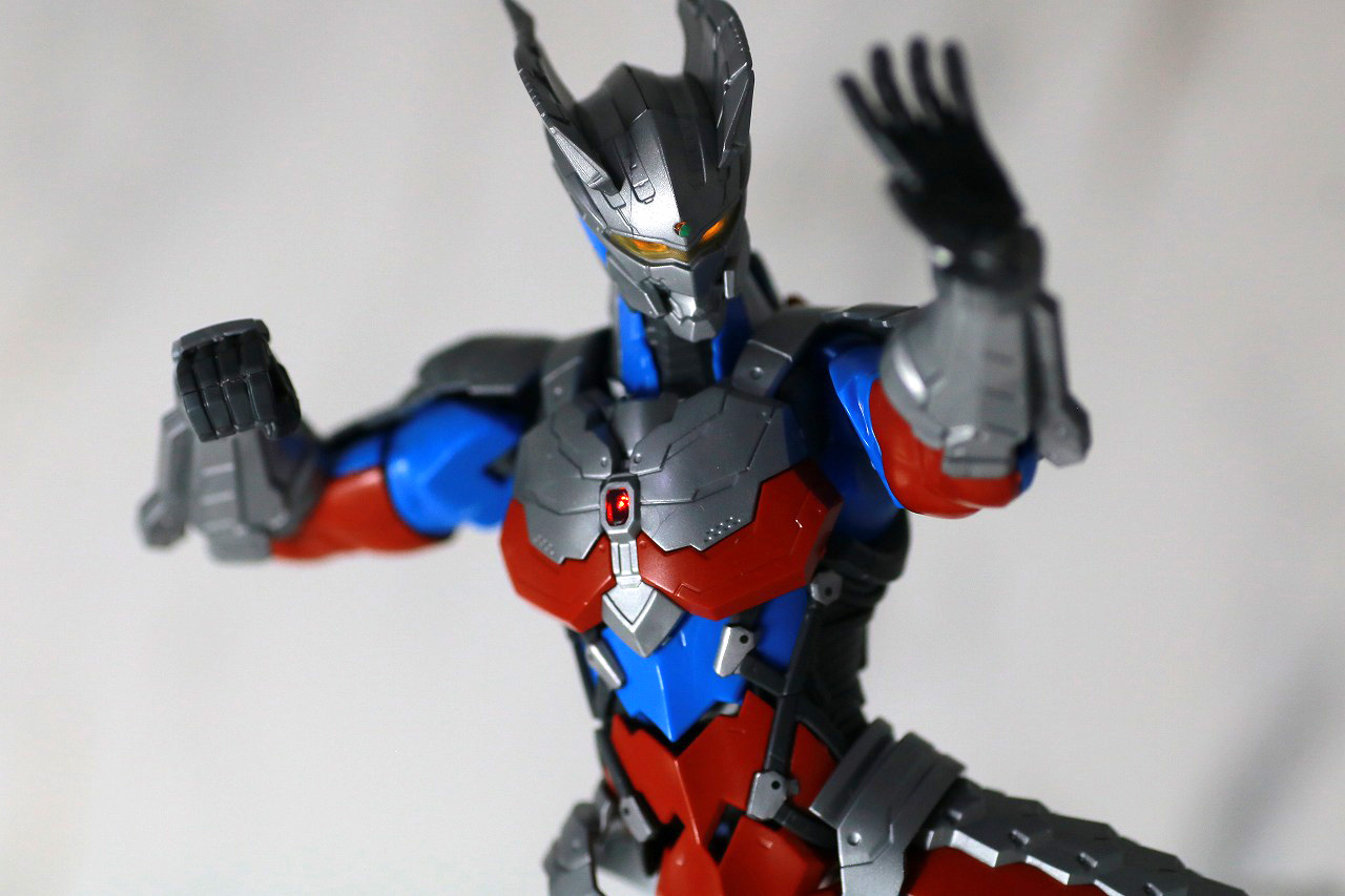 Figure-rise Standard ULTRAMAN ZERO SUIT　ウルトラマンゼロ　レビュー　アクション