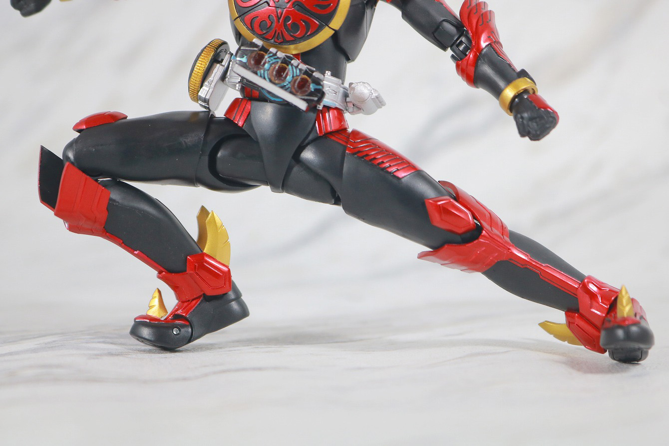 S.H.フィギュアーツ　仮面ライダーオーズ　タジャドルコンボ　真骨彫製法　レビュー　可動範囲