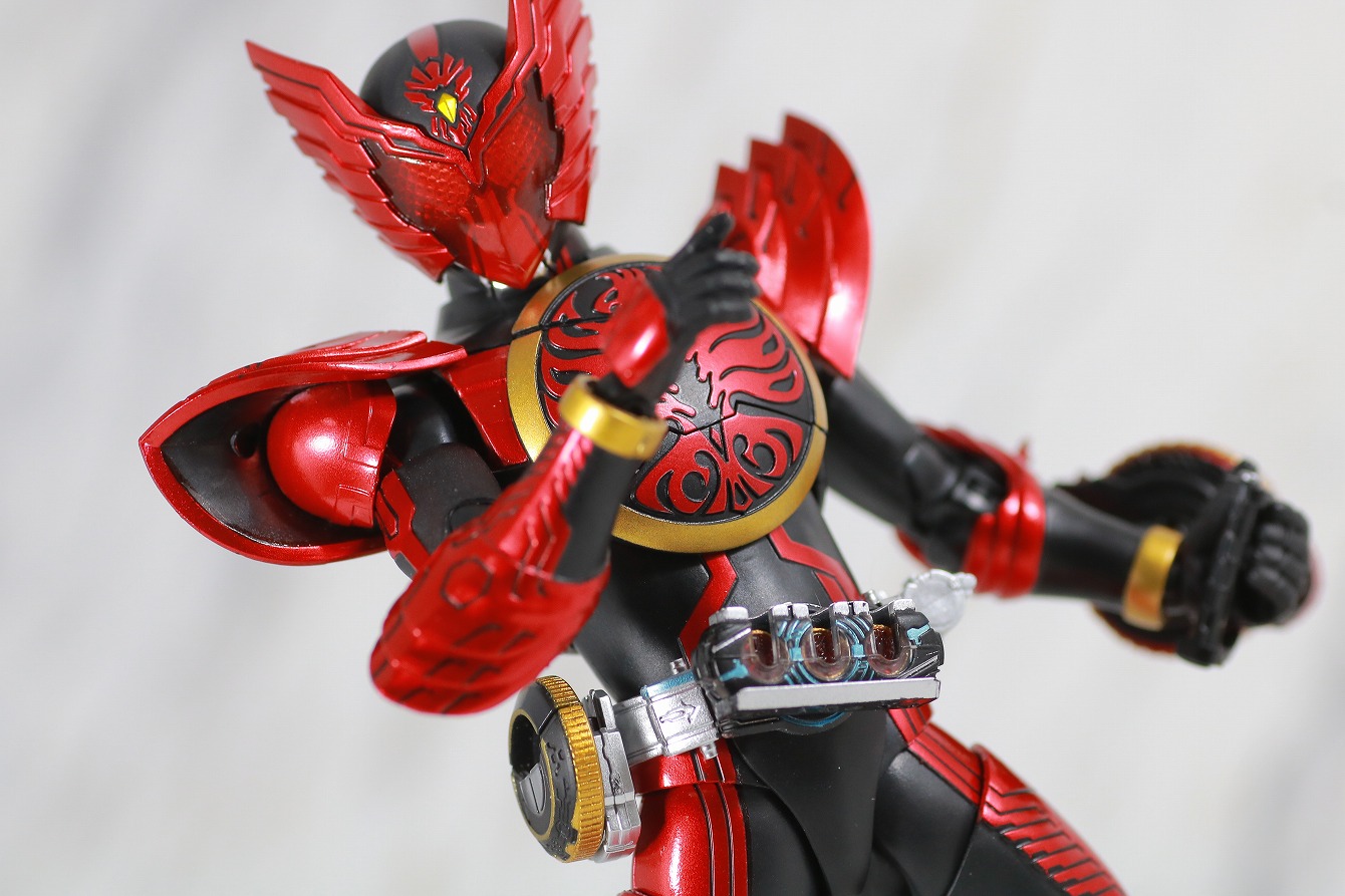 S.H.フィギュアーツ　仮面ライダーオーズ　タジャドルコンボ　真骨彫製法　レビュー　アクション