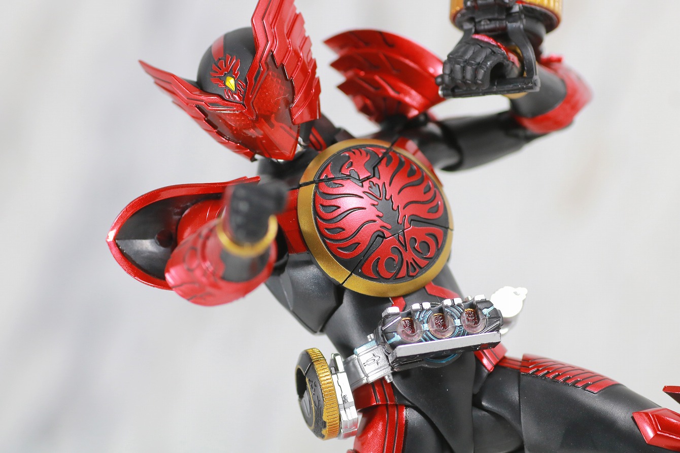 S.H.フィギュアーツ　仮面ライダーオーズ　タジャドルコンボ　真骨彫製法　レビュー　アクション