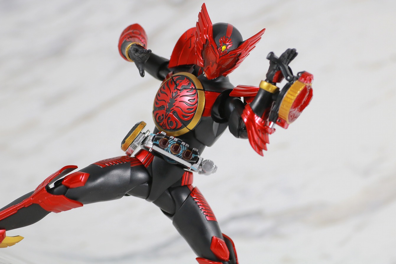 S.H.フィギュアーツ　仮面ライダーオーズ　タジャドルコンボ　真骨彫製法　レビュー　アクション