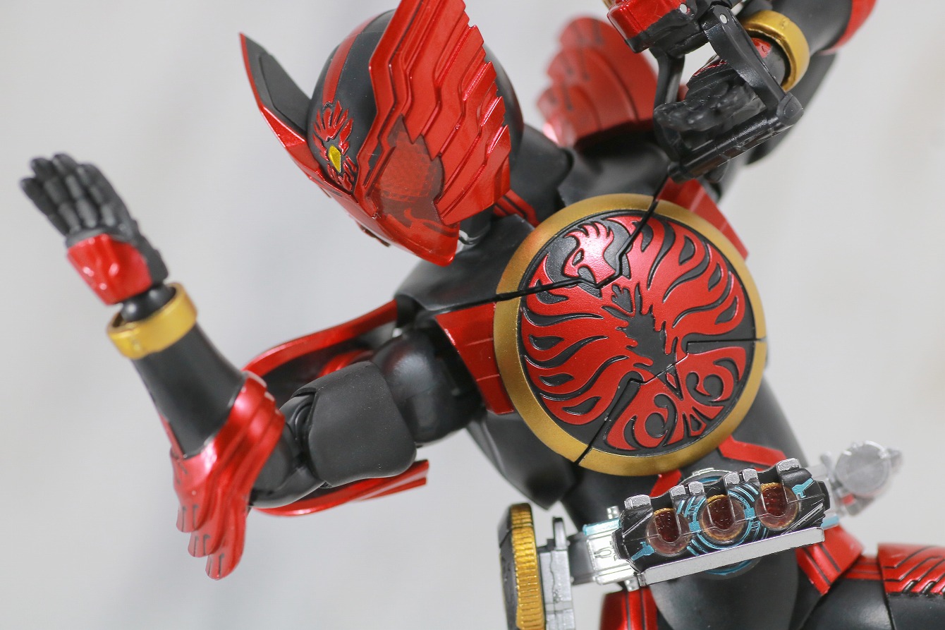 S.H.フィギュアーツ　仮面ライダーオーズ　タジャドルコンボ　真骨彫製法　レビュー　アクション