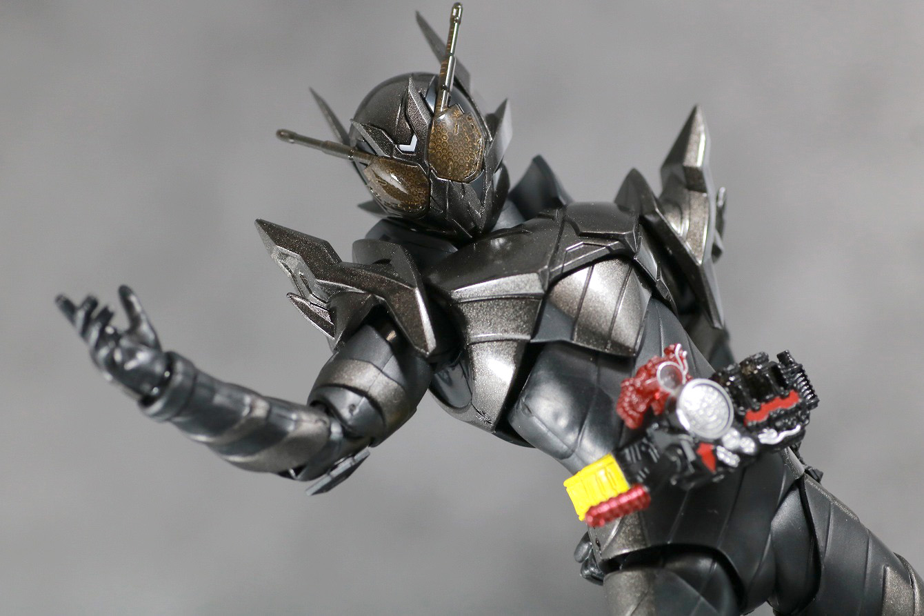 S.H.フィギュアーツ　仮面ライダーメタルビルド　レビュー　アクション