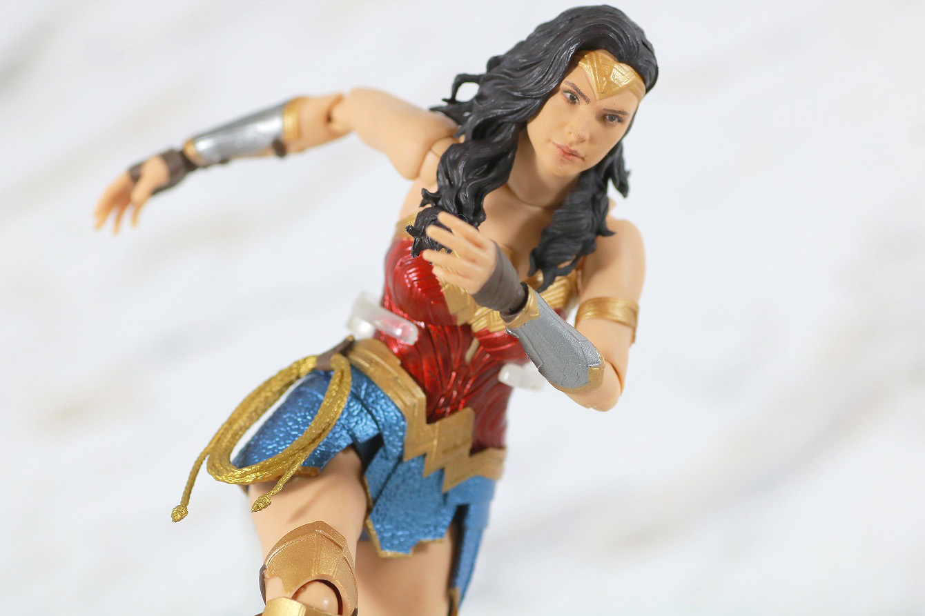 S.H.フィギュアーツ　ワンダーウーマン　WW84　レビュー　アクション