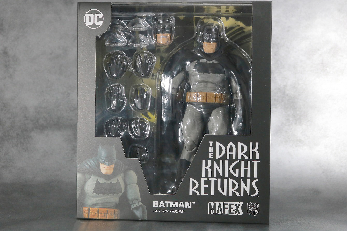 MAFEX バットマン（The Dark Knight Returns）　レビュー　パッケージ