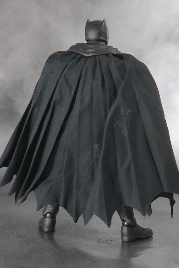 MAFEX バットマン（The Dark Knight Returns）　レビュー　全身