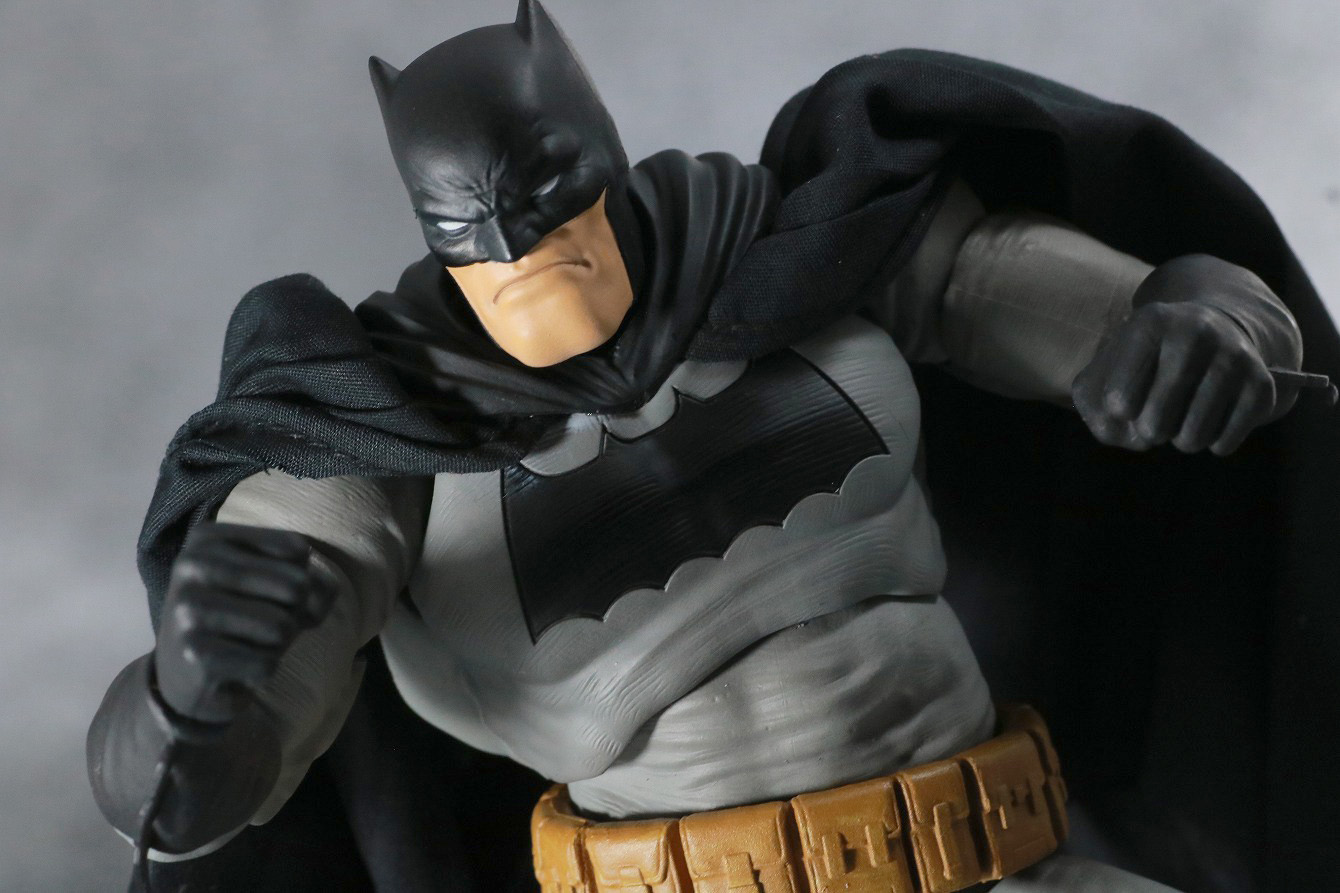 MAFEX バットマン（The Dark Knight Returns）　レビュー　アクション