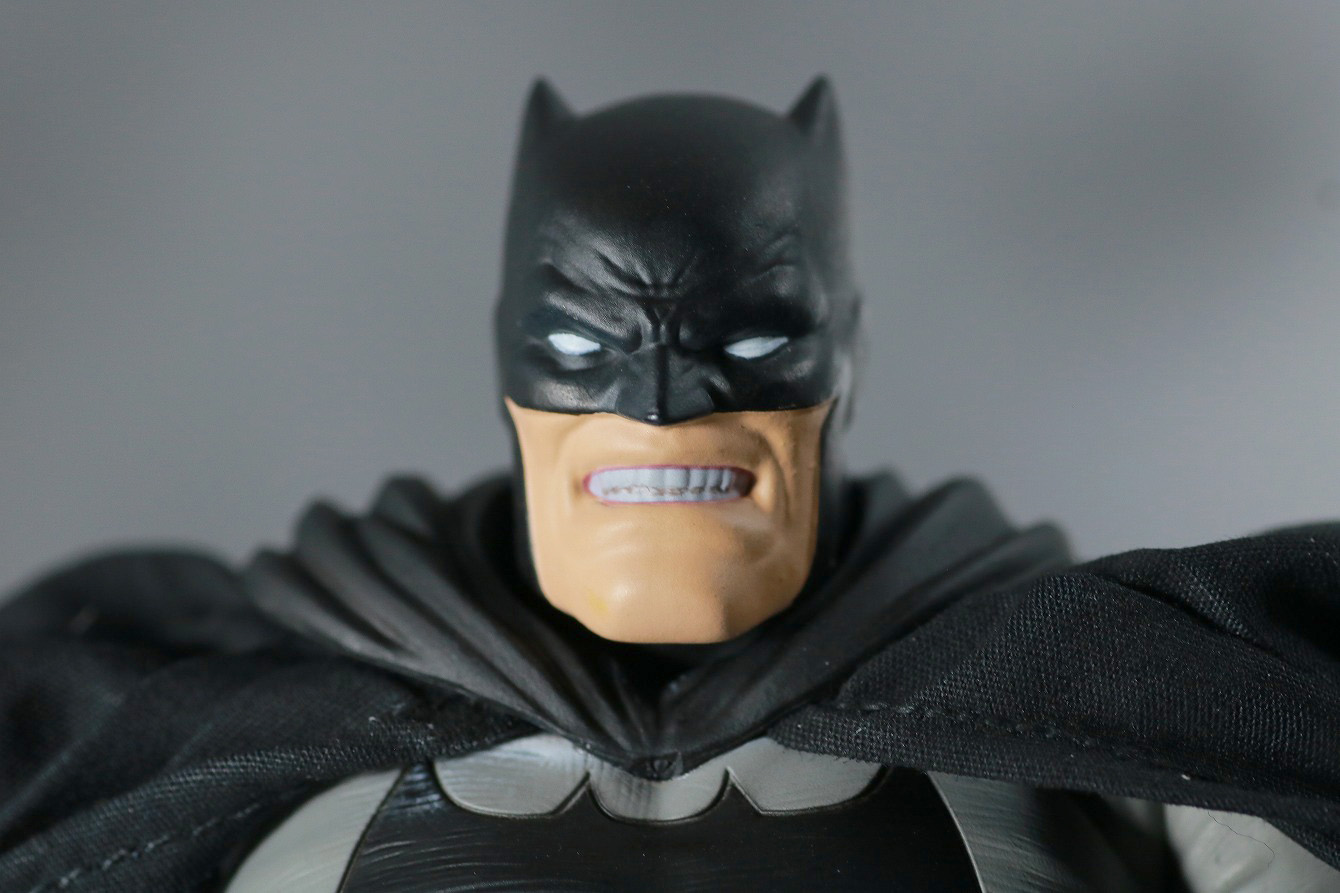 MAFEX バットマン（The Dark Knight Returns）　レビュー　付属品　食いしばり頭部