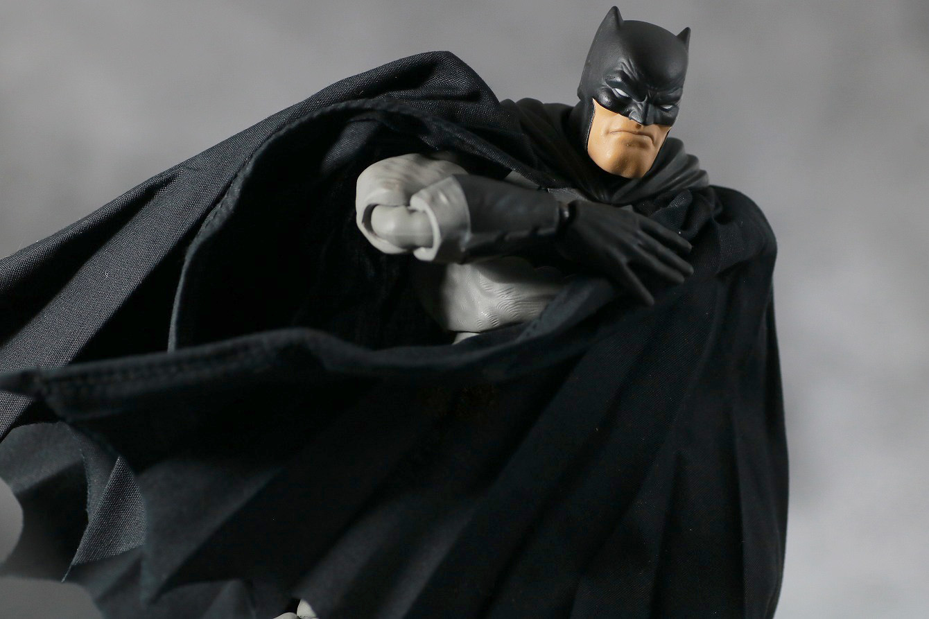 MAFEX バットマン（The Dark Knight Returns）　レビュー　アクション