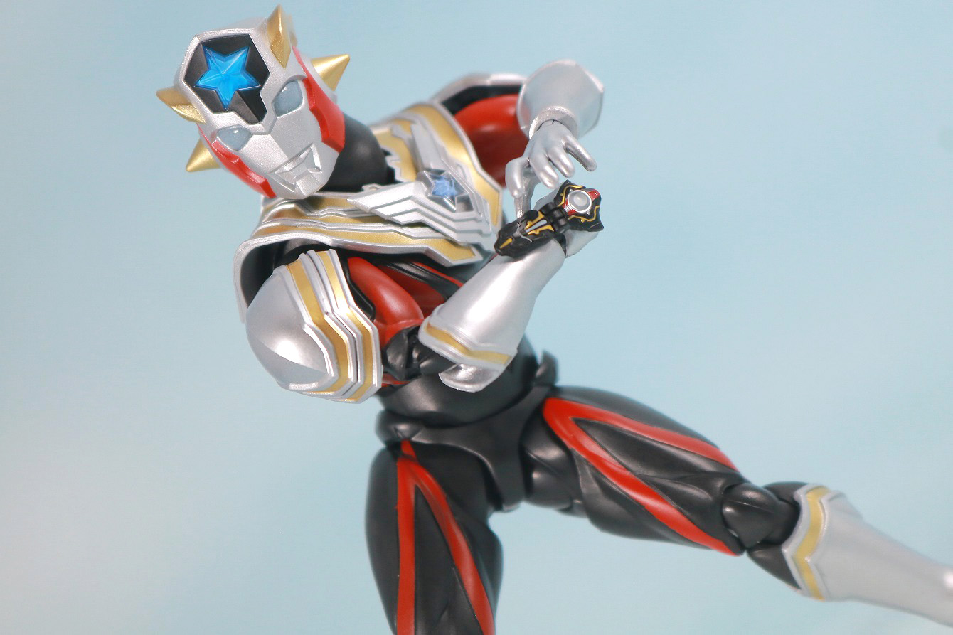 S.H.フィギュアーツ　ウルトラマンタイタス　レビュー　アクション