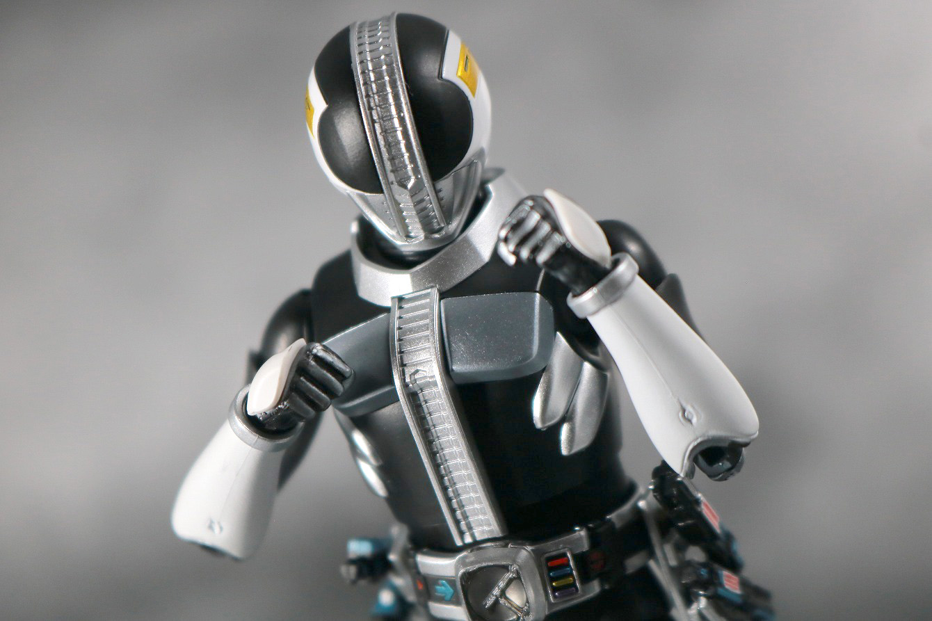 S.H.フィギュアーツ　仮面ライダー電王　プラットフォーム　真骨彫製法　レビュー　アクション